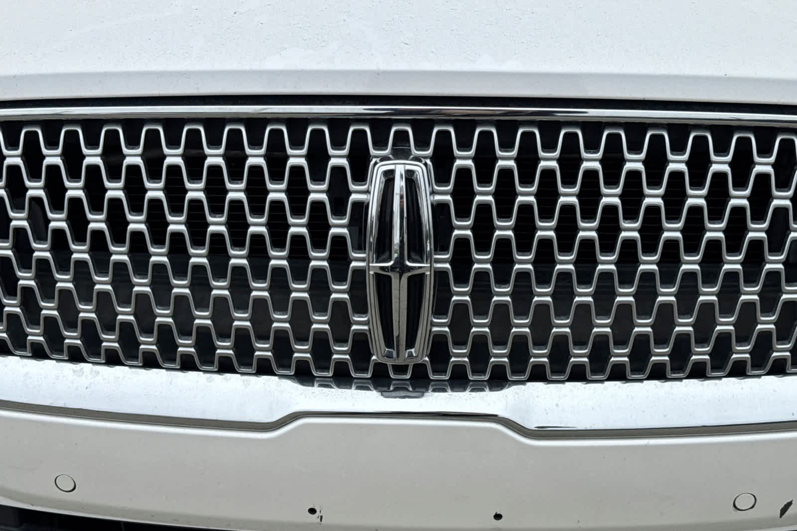 Thumbnail: 2017 Lincoln MKZ - 10