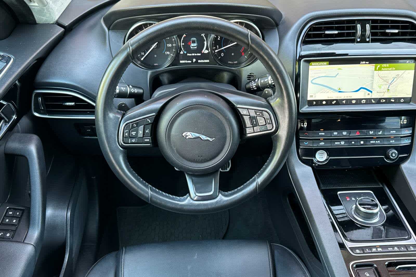 Thumbnail: 2019 Jaguar F-Pace - 15