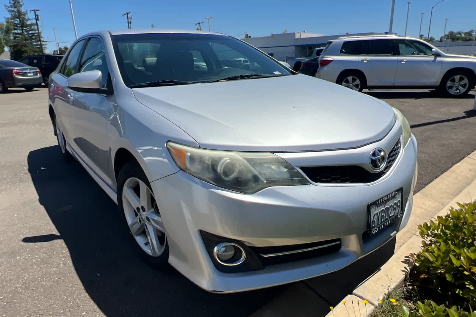Thumbnail: 2012 Toyota Camry - 2