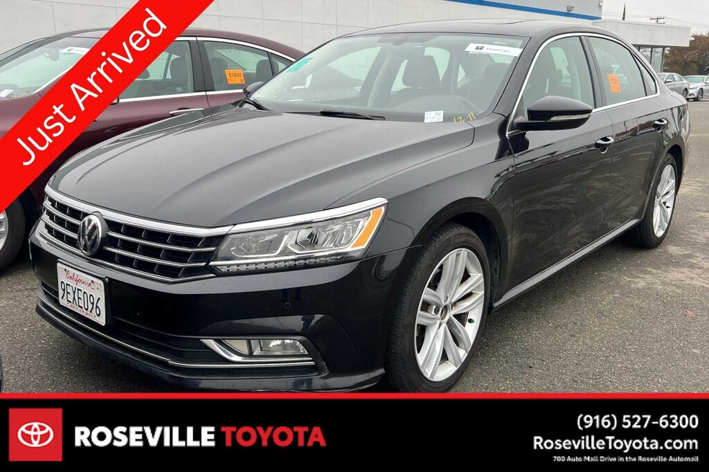 Used 2018 Volkswagen Passat 2.0T SE w/Technology Sedan