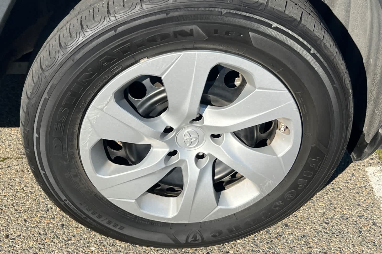 Thumbnail: 2024 Toyota RAV4 - 12