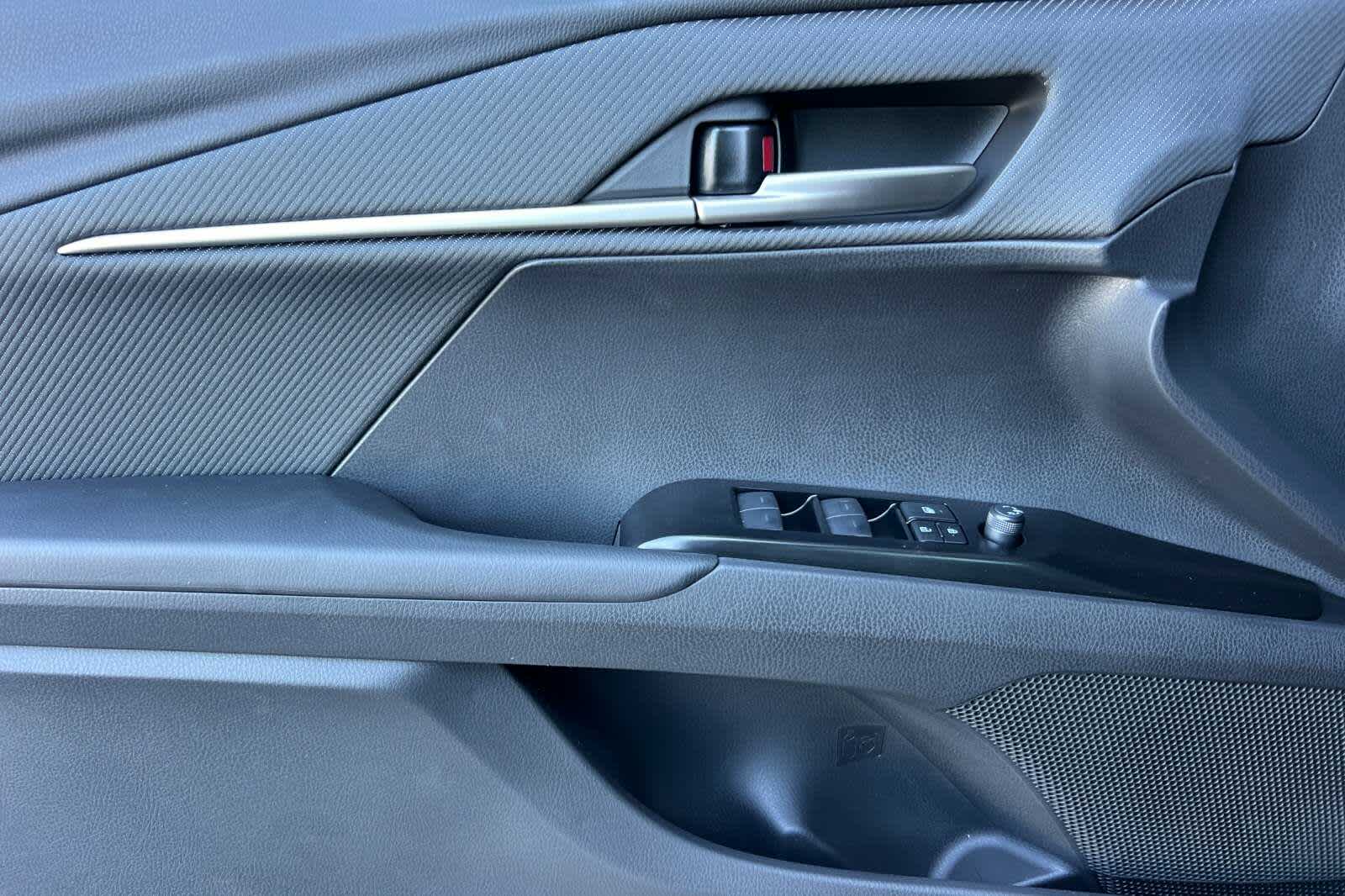 Thumbnail: 2025 Toyota Camry - 12