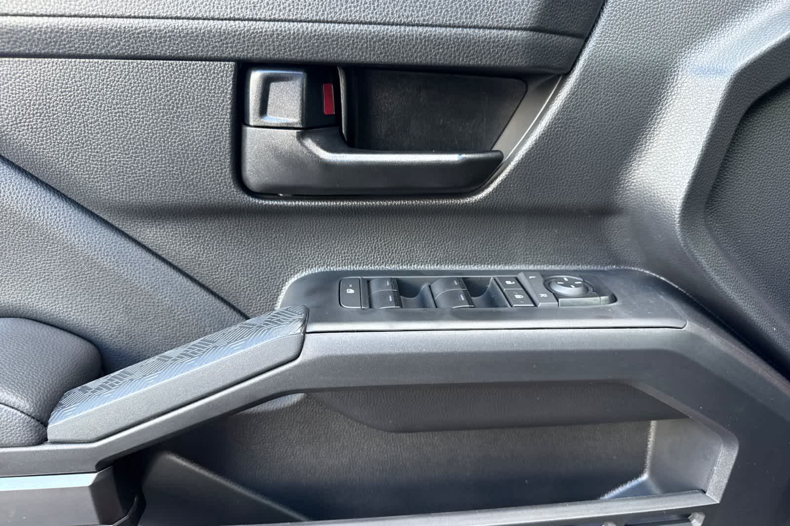 Thumbnail: 2025 Toyota Tacoma - 12