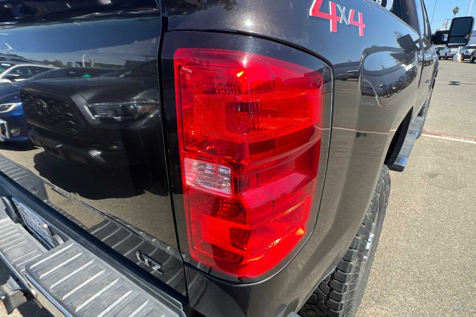Thumbnail: 2019 Chevrolet Silverado 2500 - 16