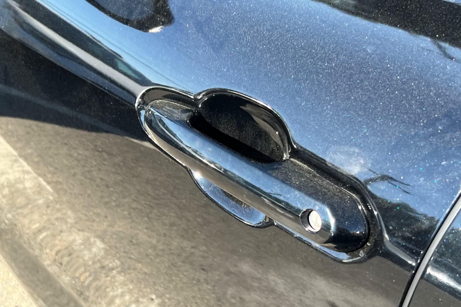 Thumbnail: 2023 Toyota Highlander - 7