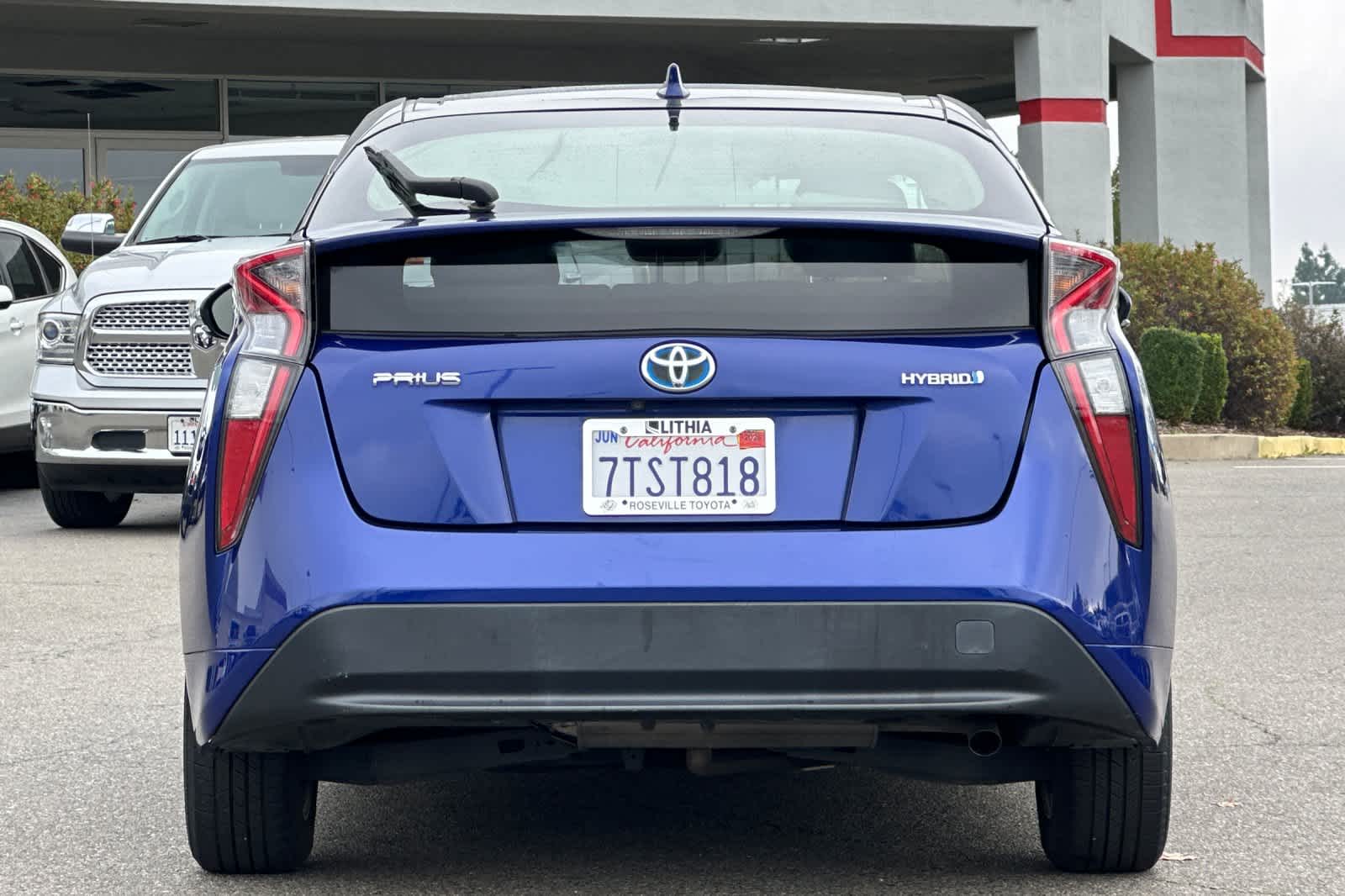 Thumbnail: 2016 Toyota Prius - 8