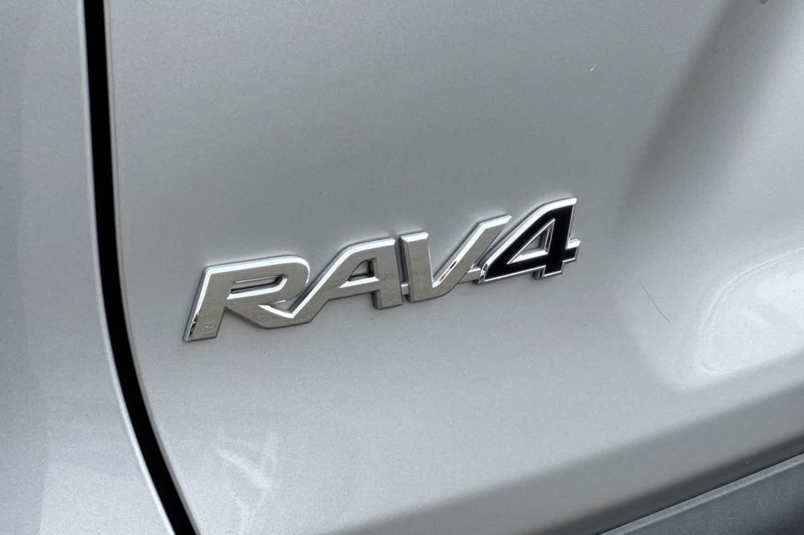 Thumbnail: 2024 Toyota RAV4 - 31