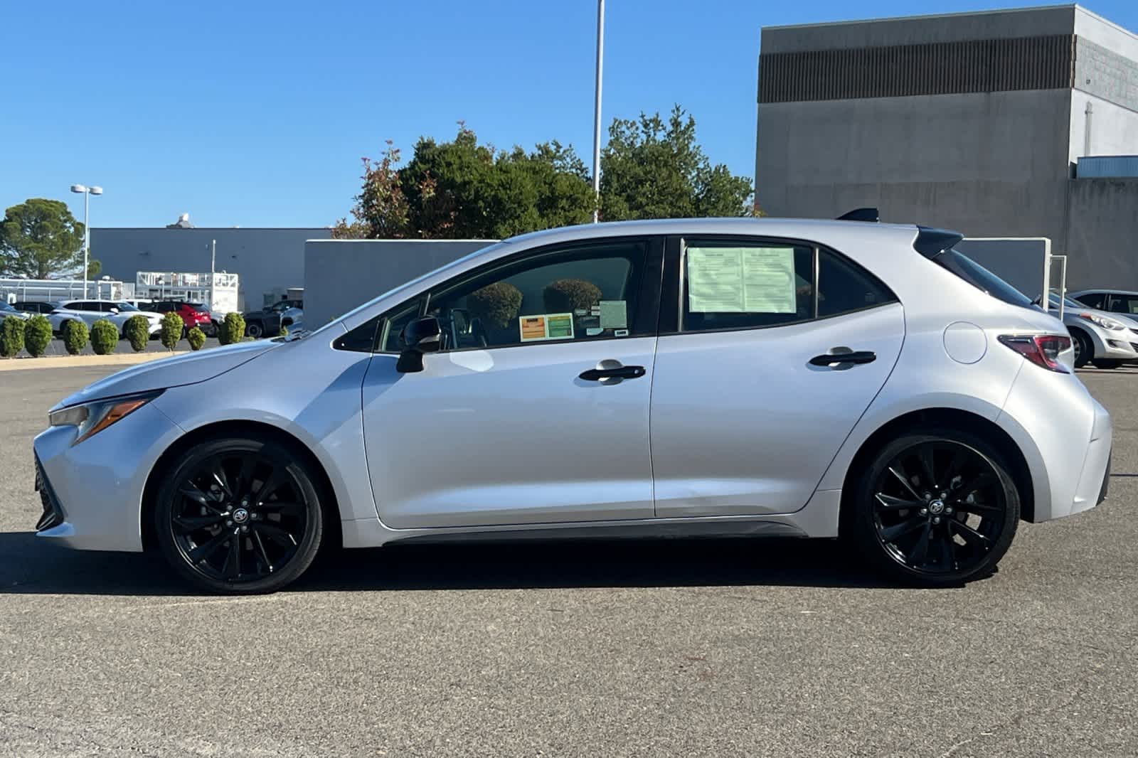 Thumbnail: 2021 Toyota Corolla - 9