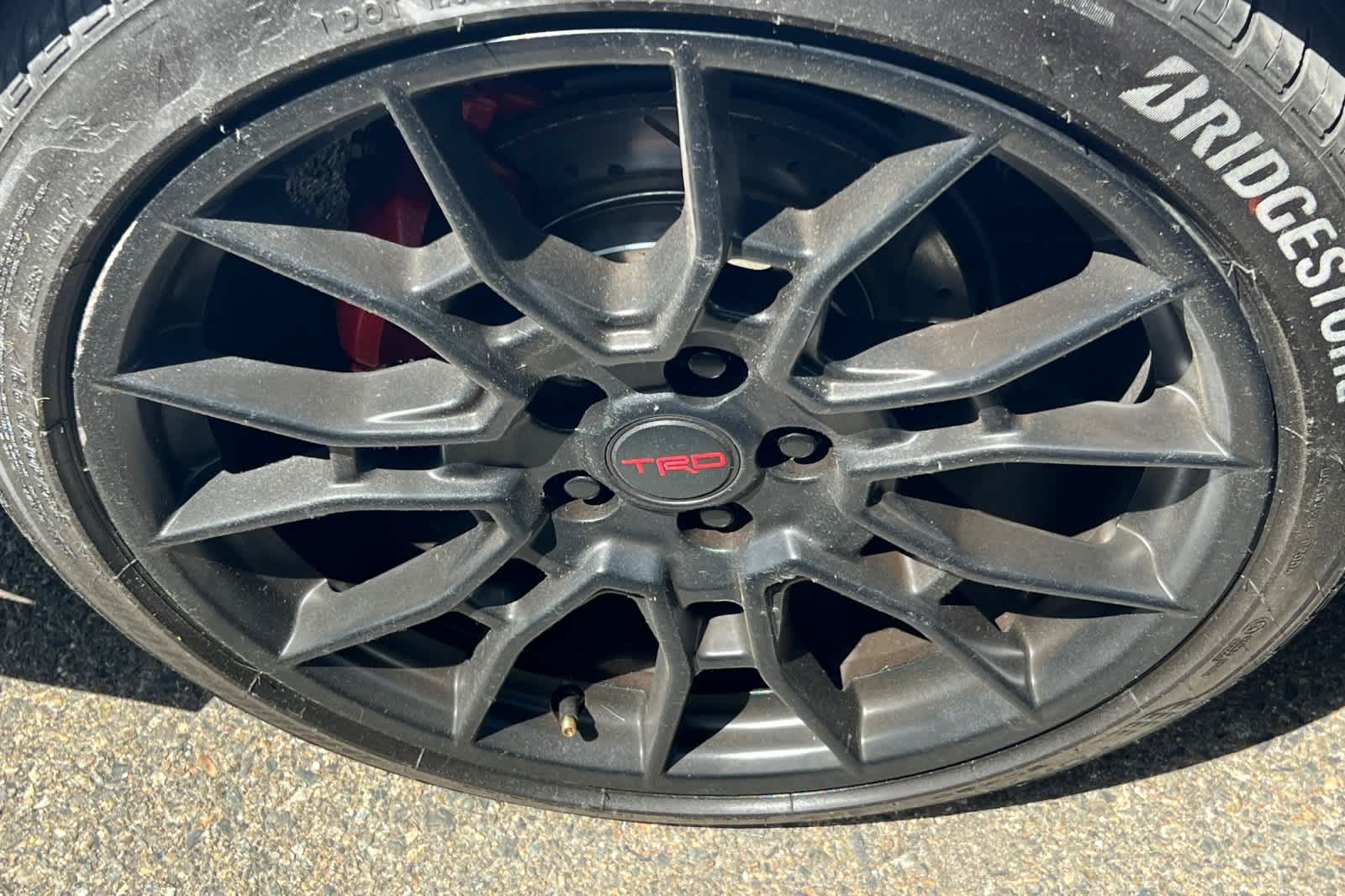 Thumbnail: 2020 Toyota Camry - 17