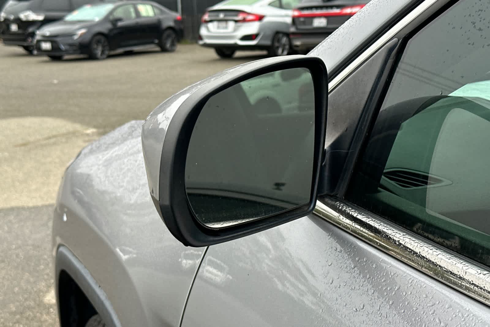 Thumbnail: 2017 Jeep Cherokee - 20