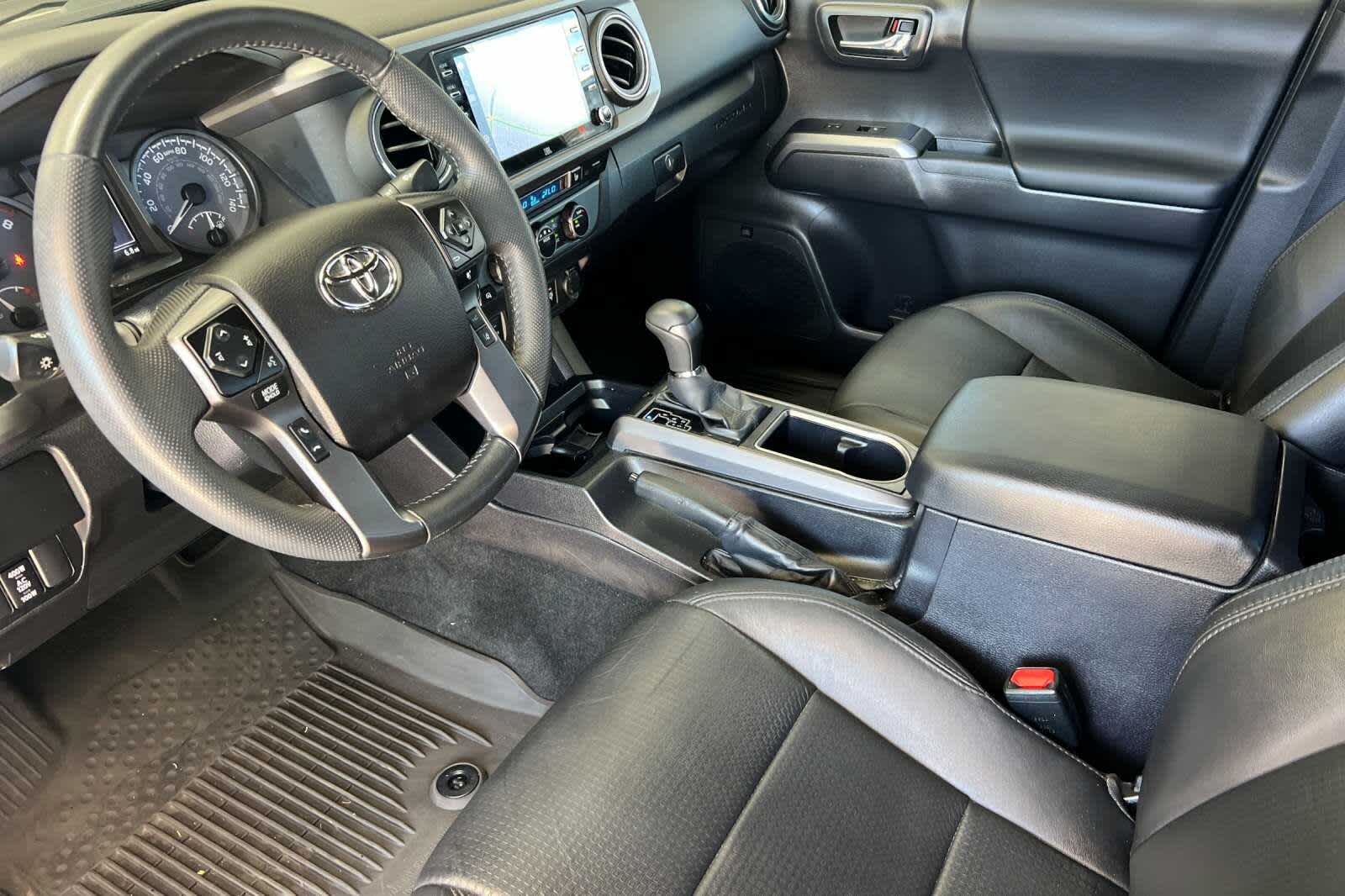 Thumbnail: 2022 Toyota Tacoma - 11