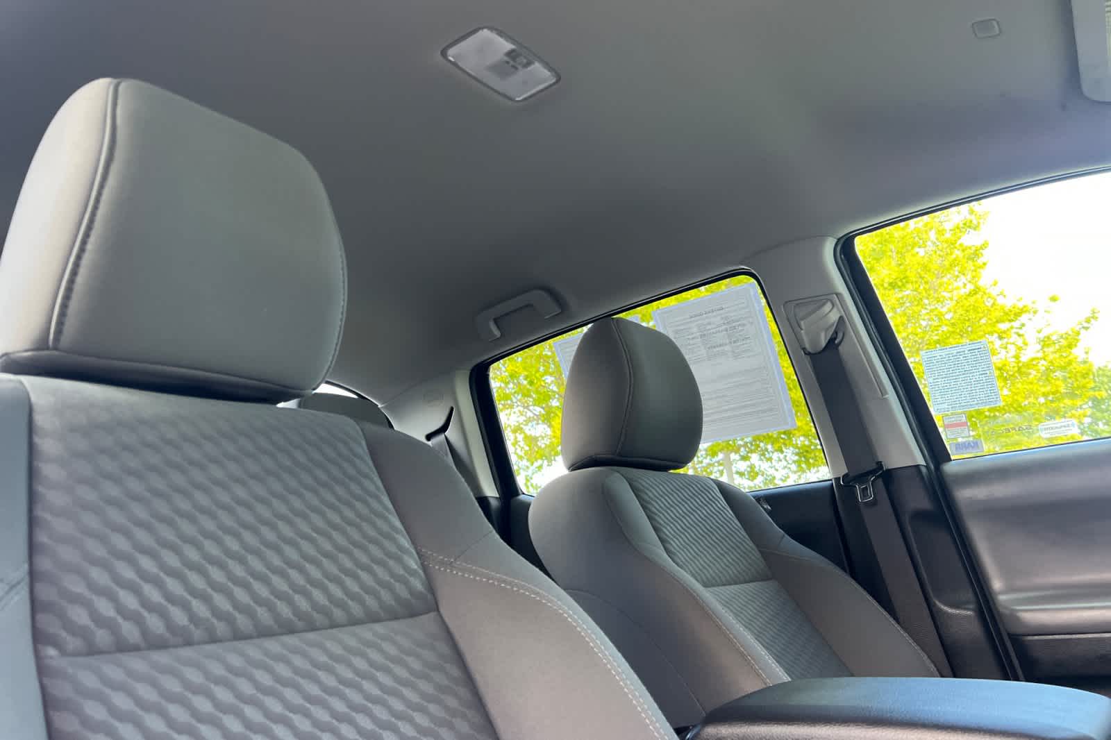 Thumbnail: 2022 Toyota Tacoma - 16