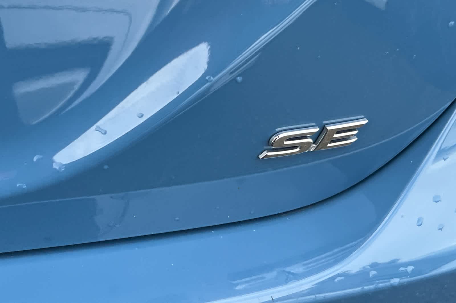 Thumbnail: 2023 Toyota Camry - 7