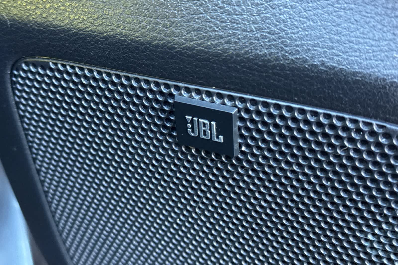 Thumbnail: 2019 Toyota Tacoma - 18