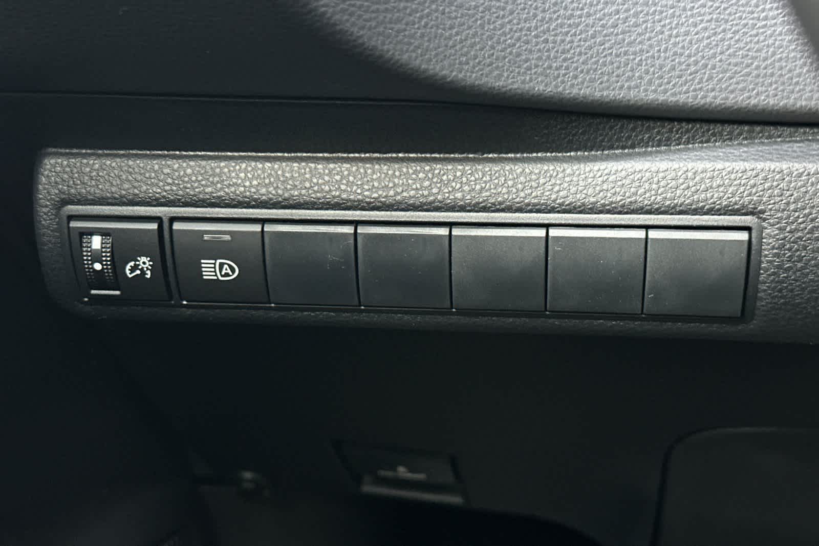 Thumbnail: 2026 Toyota Corolla - 28