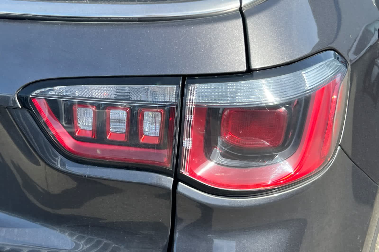 Thumbnail: 2018 Jeep Compass - 17