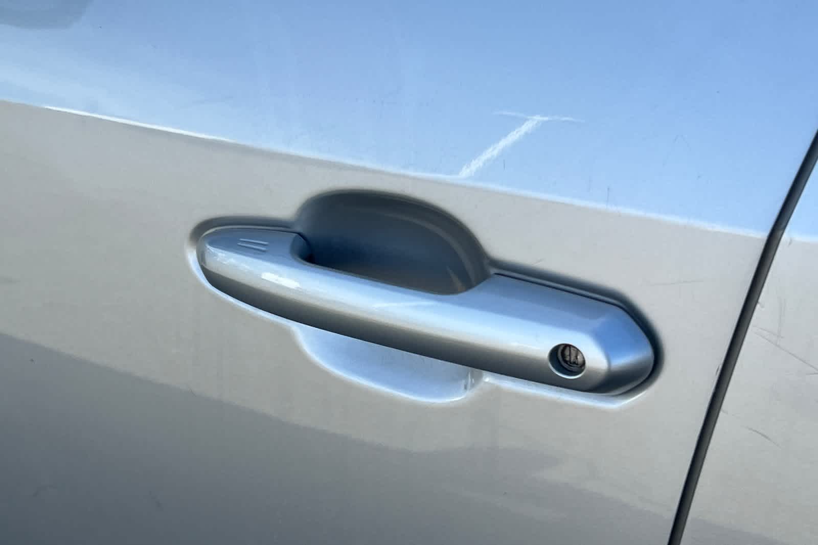 Thumbnail: 2021 Toyota RAV4 - 18