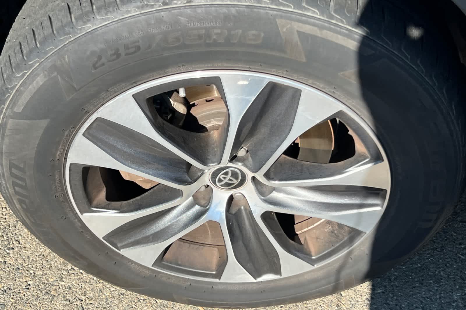 Thumbnail: 2023 Toyota Highlander - 10