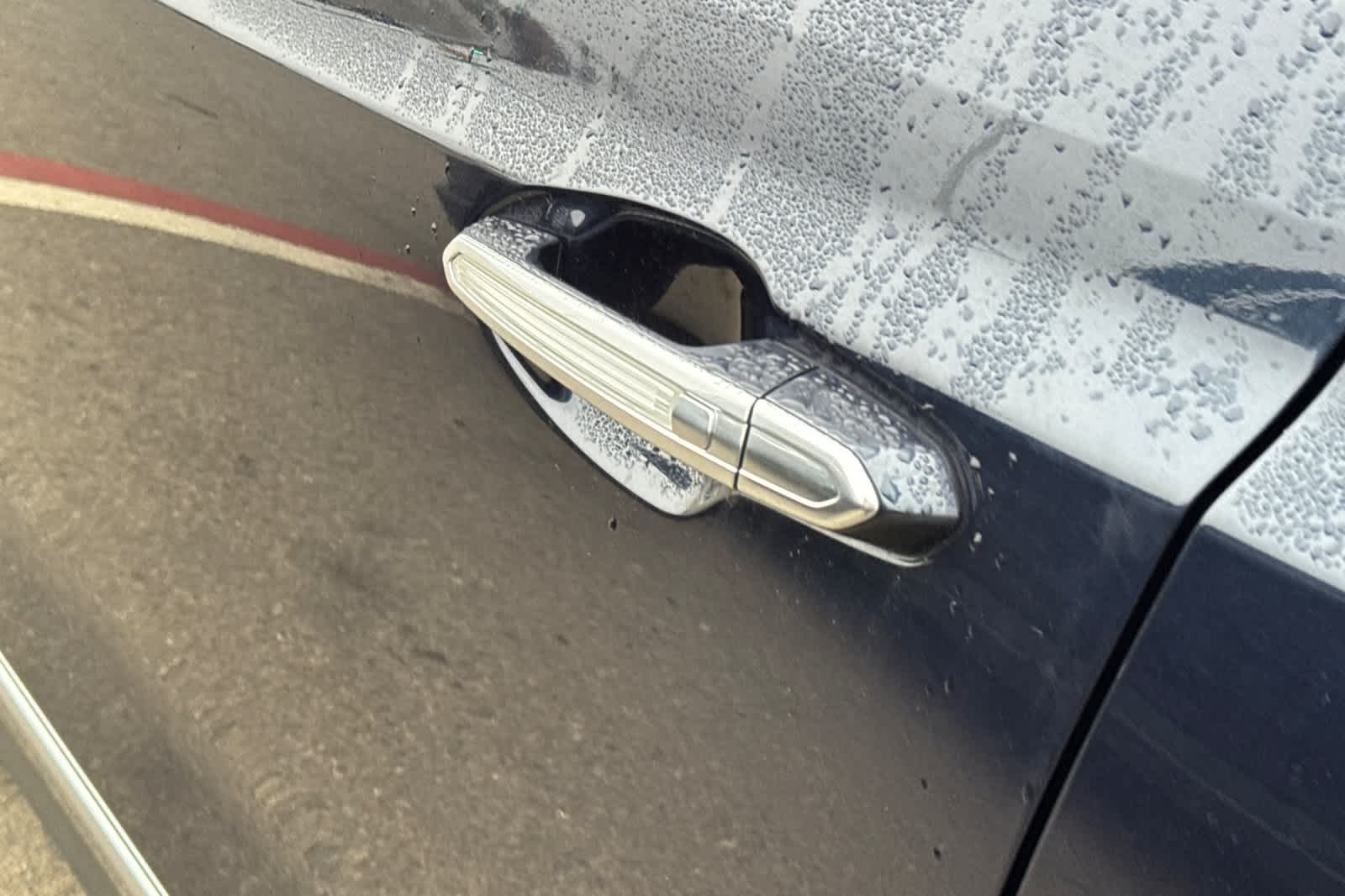 Thumbnail: 2017 Cadillac XT5 - 19