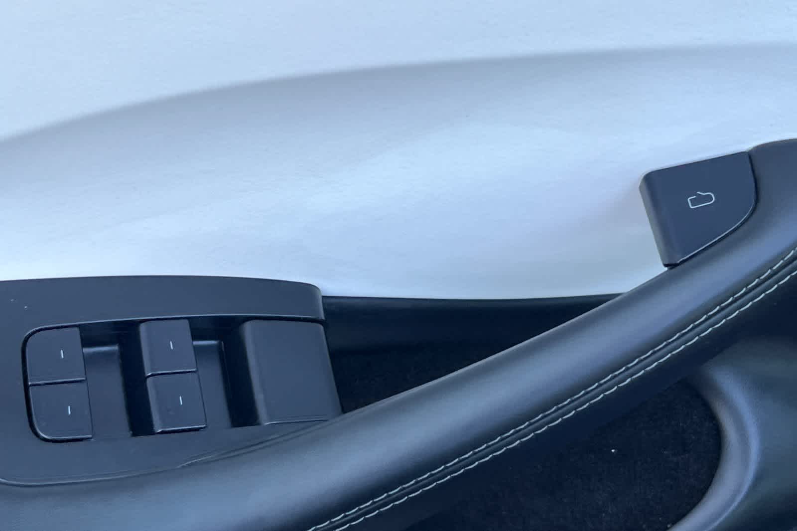 Thumbnail: 2024 Tesla Model 3 - 13