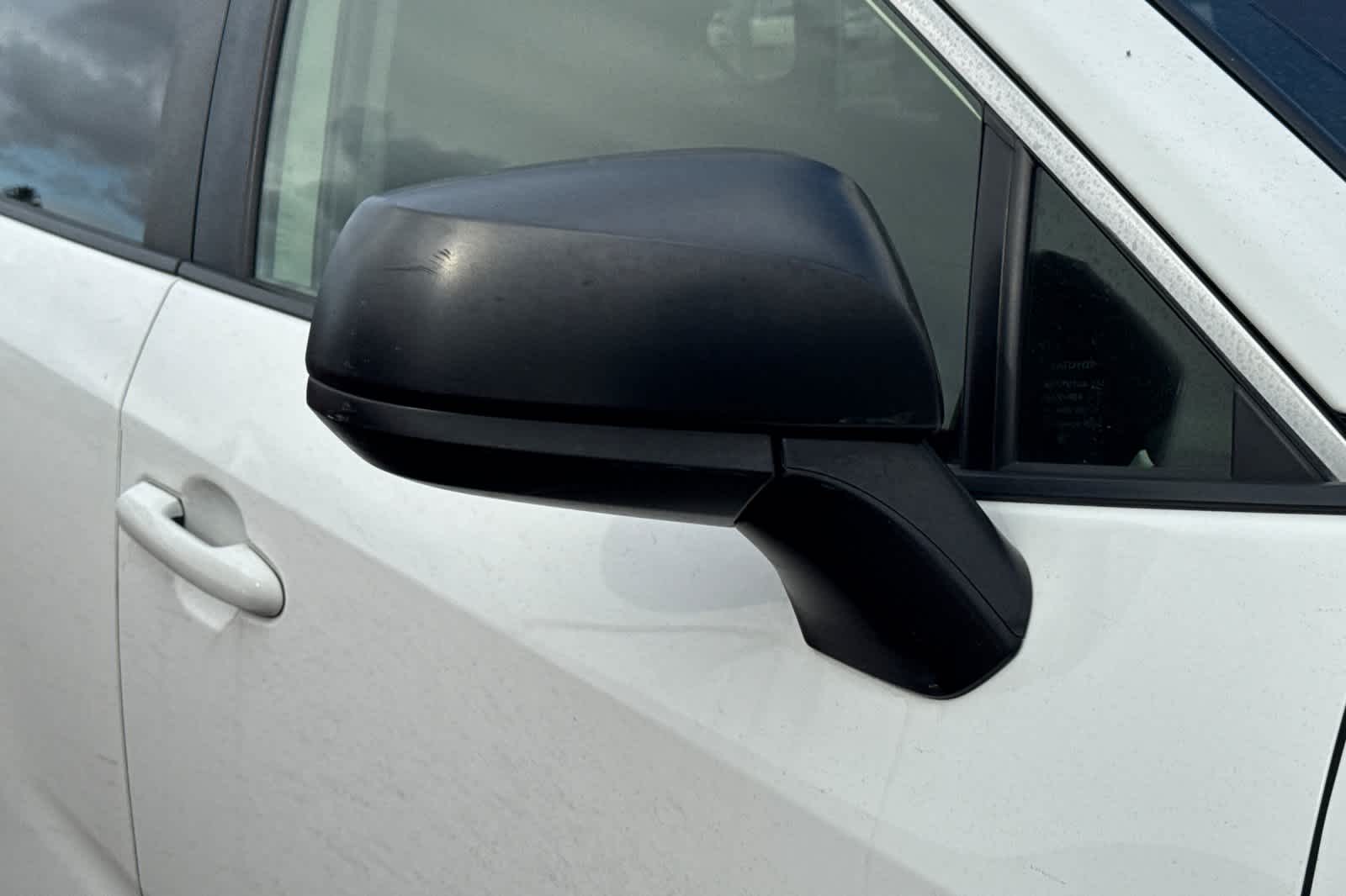 Thumbnail: 2019 Toyota RAV4 - 13