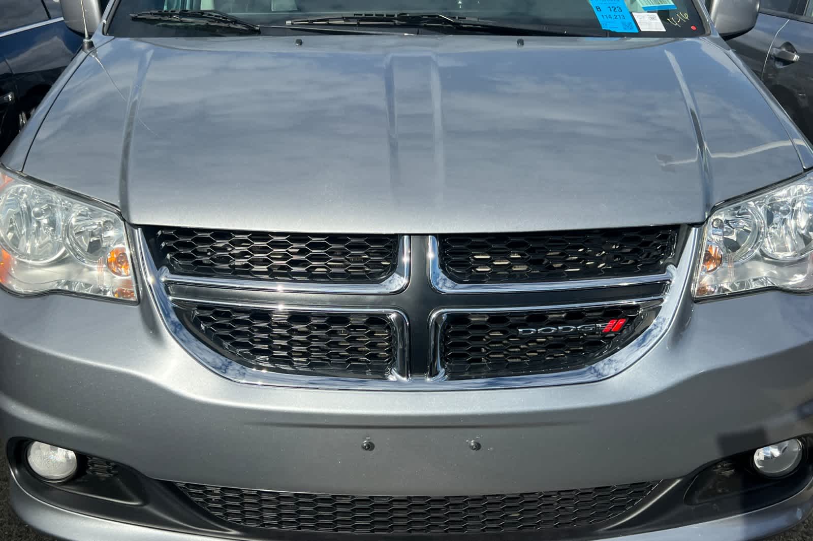 Thumbnail: 2019 Dodge Grand Caravan - 12