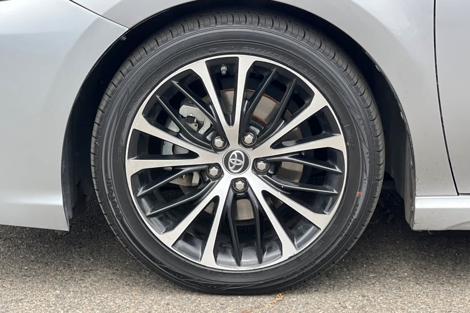 Thumbnail: 2018 Toyota Camry - 27