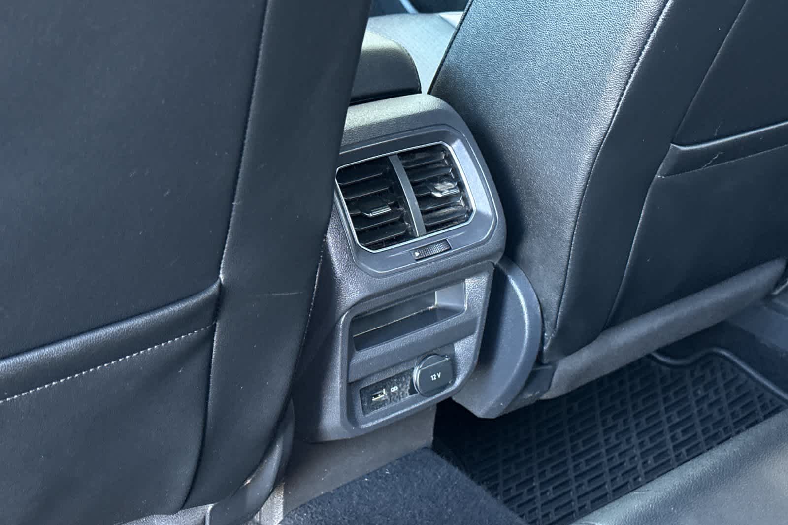 Thumbnail: 2018 Volkswagen Tiguan - 14