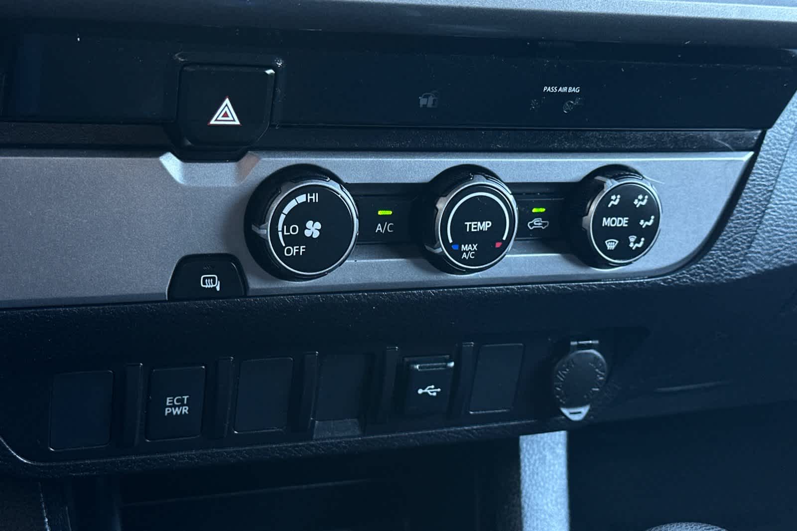 Thumbnail: 2021 Toyota Tacoma - 21