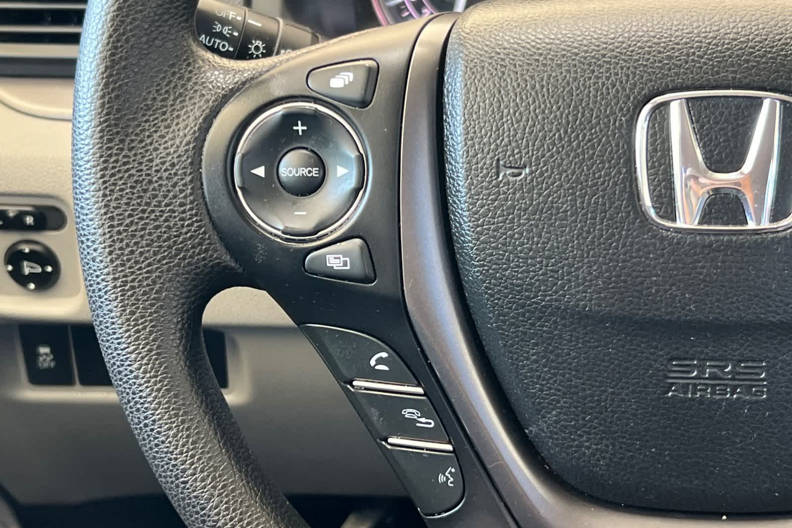 Thumbnail: 2016 Honda Pilot - 27