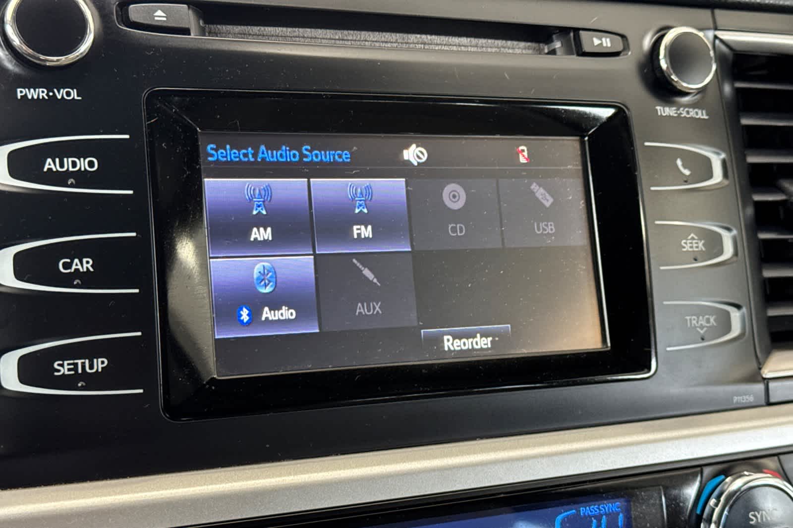 2018 Toyota Highlander LE 21