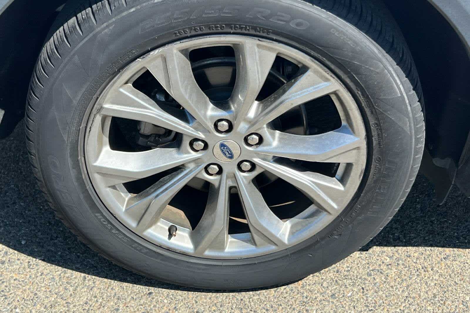 Thumbnail: 2021 Ford Explorer - 14