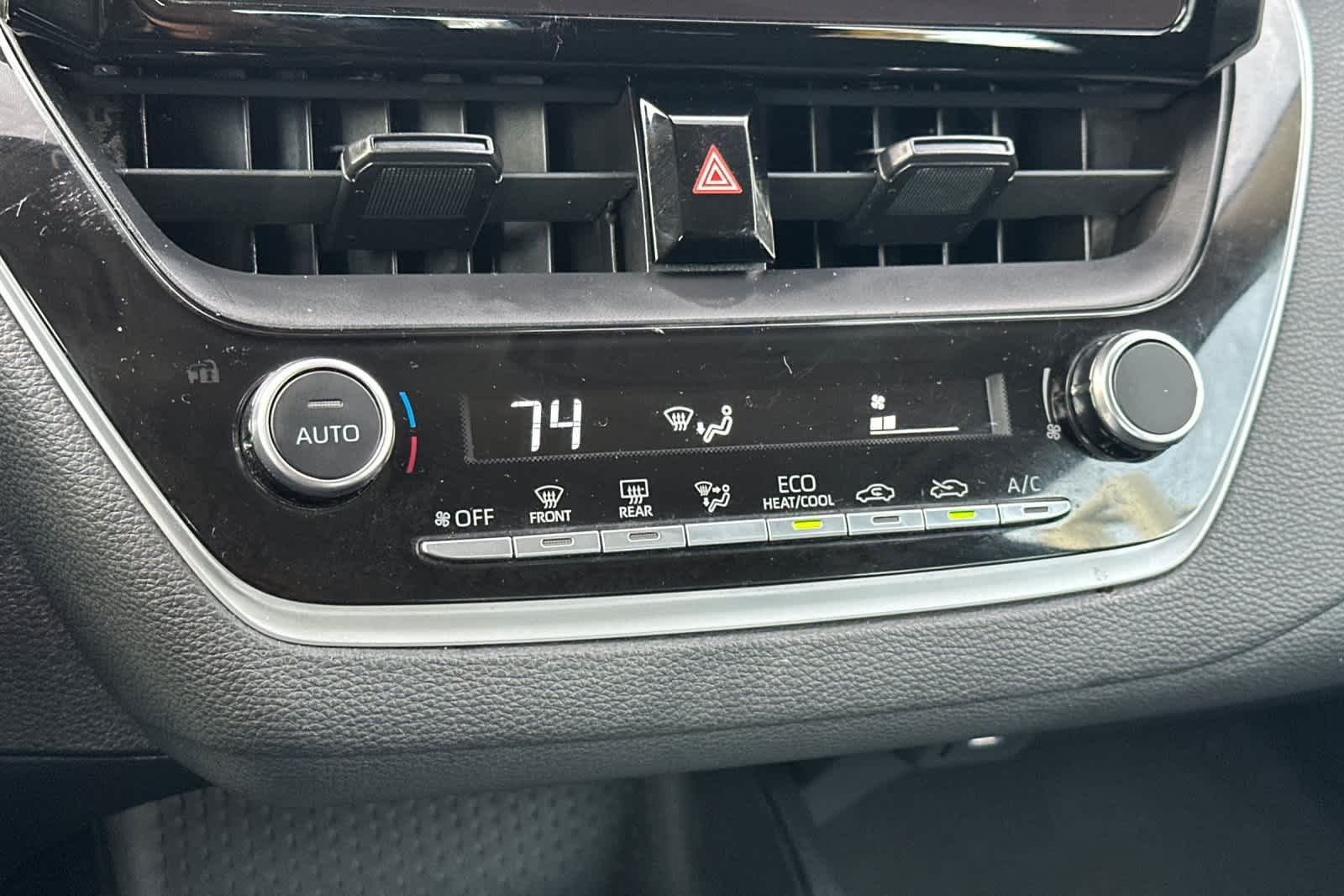 Thumbnail: 2024 Toyota Corolla - 21