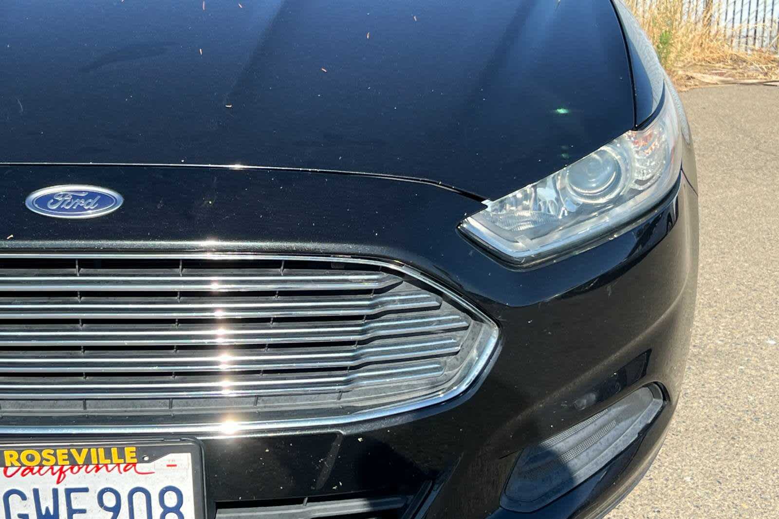 2015 Ford Fusion S 11