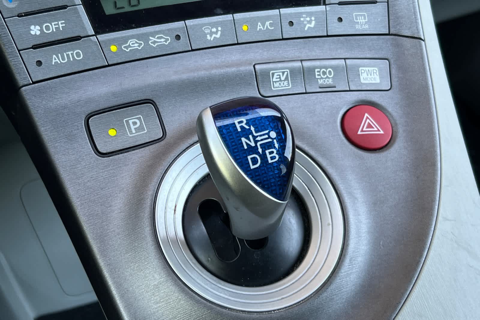 Thumbnail: 2013 Toyota Prius - 22