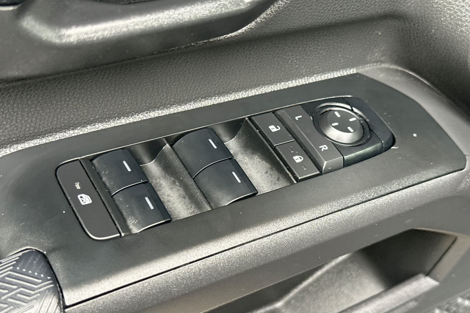 Thumbnail: 2024 Toyota Tacoma - 13