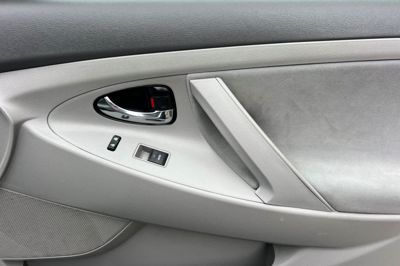 Thumbnail: 2011 Toyota Camry - 18