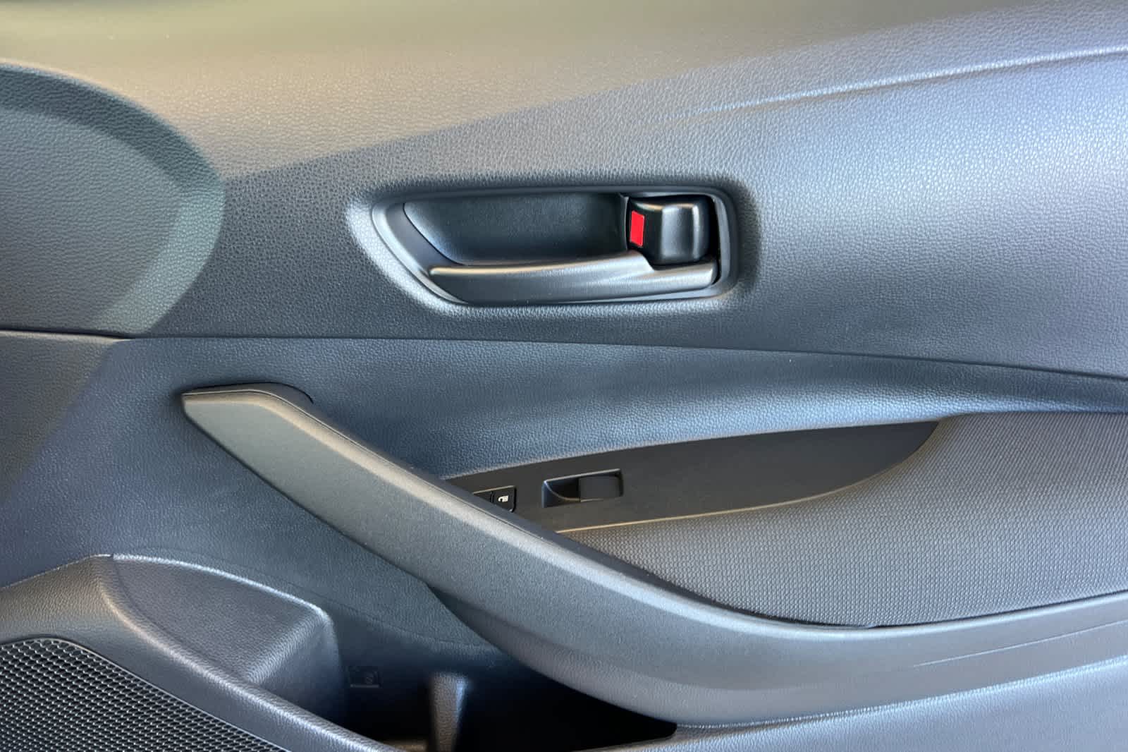 Thumbnail: 2025 Toyota Corolla - 17