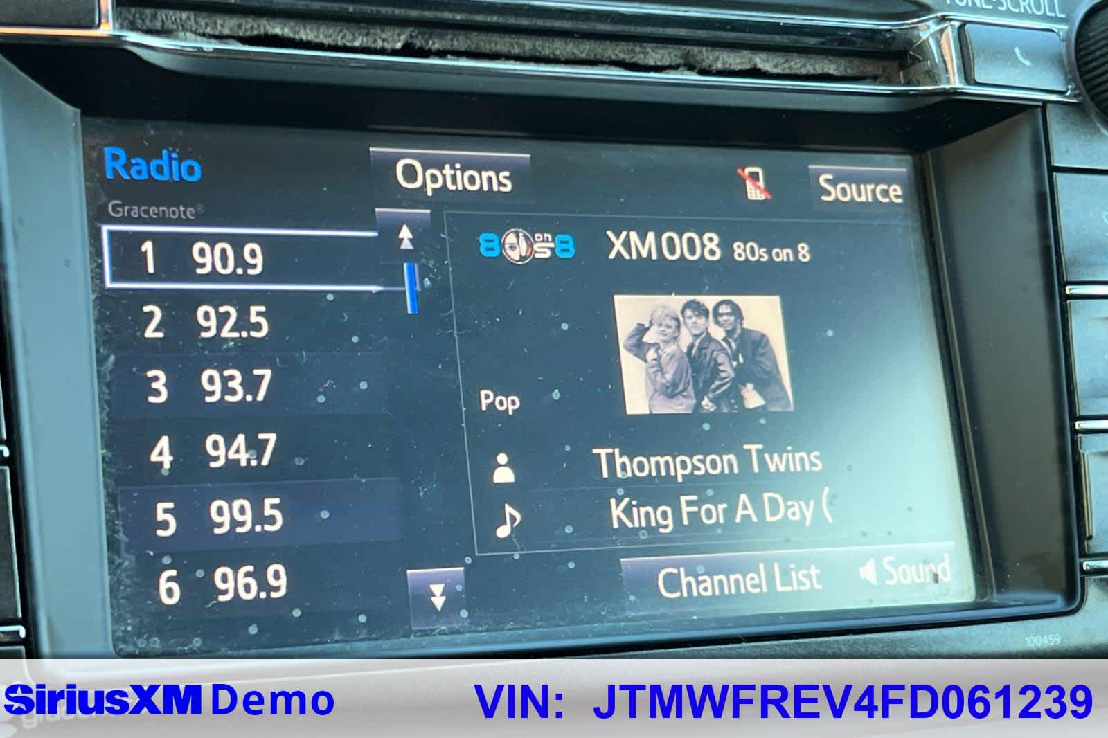 Thumbnail: 2015 Toyota RAV4 - 29