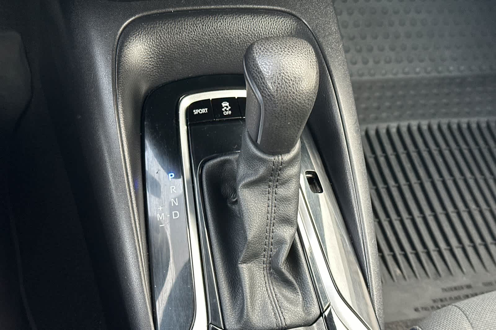 Thumbnail: 2022 Toyota Corolla - 22