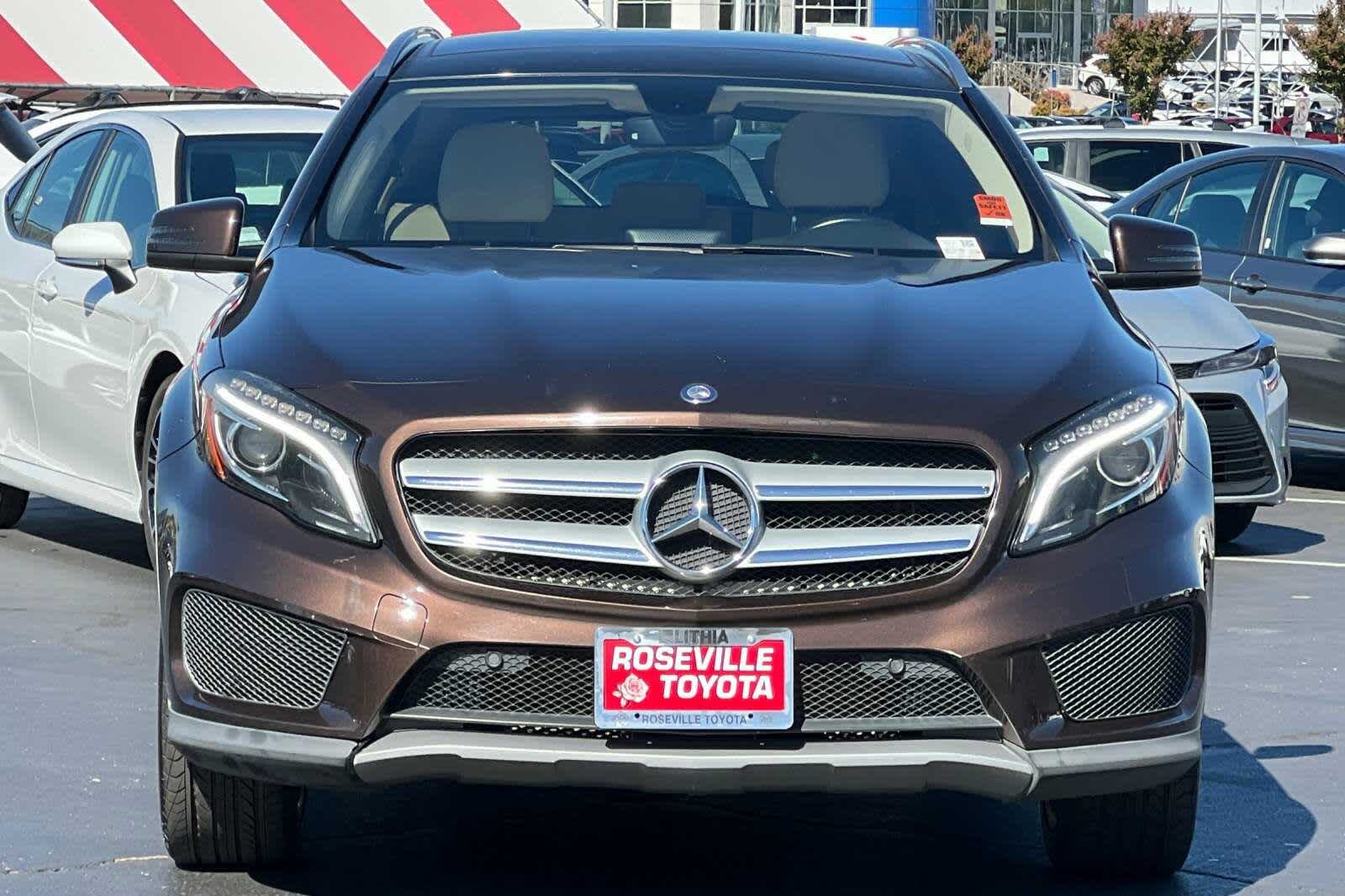 Thumbnail: 2015 Mercedes-Benz GLA - 9