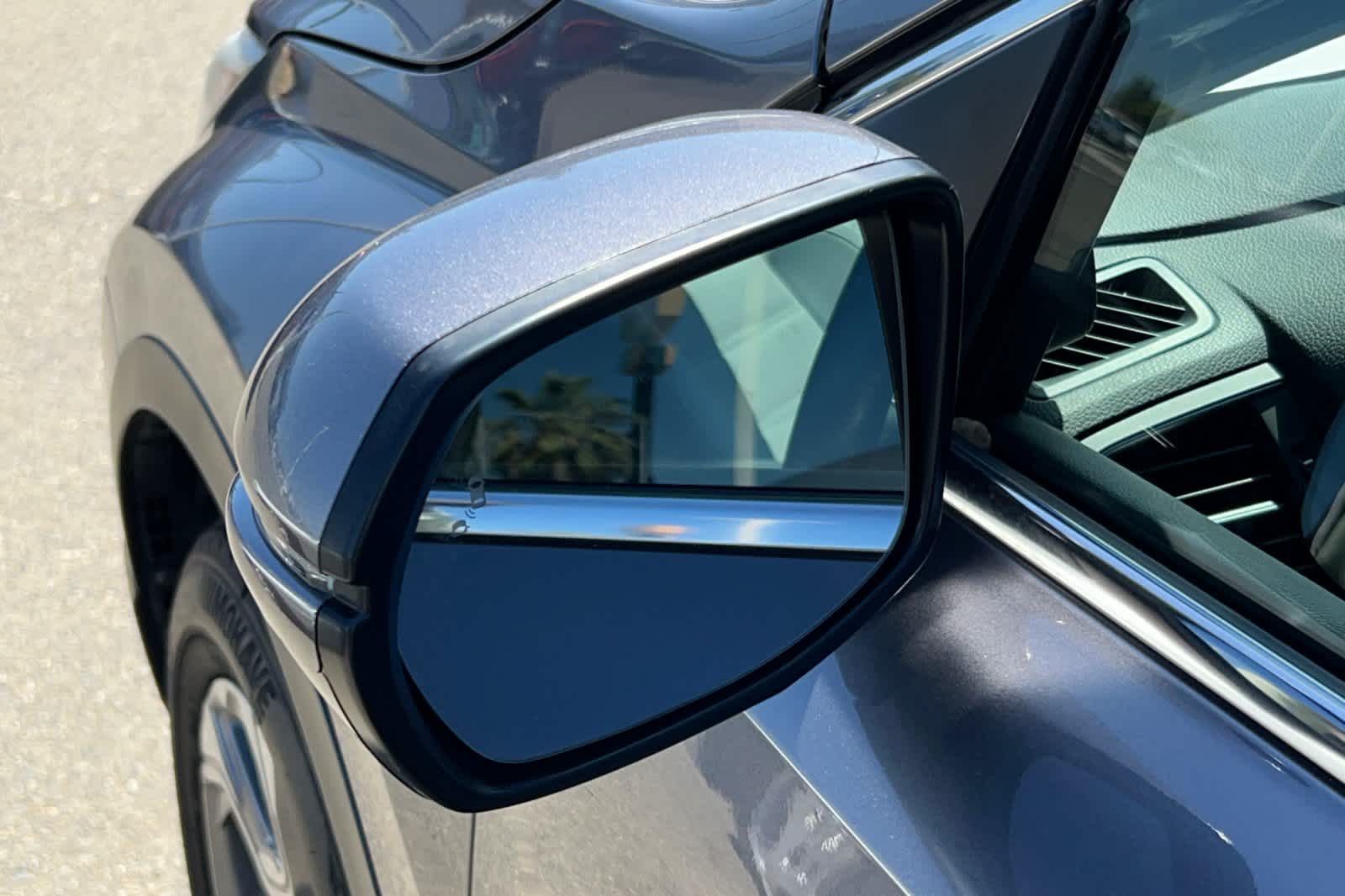 Thumbnail: 2019 Honda CR-V - 19