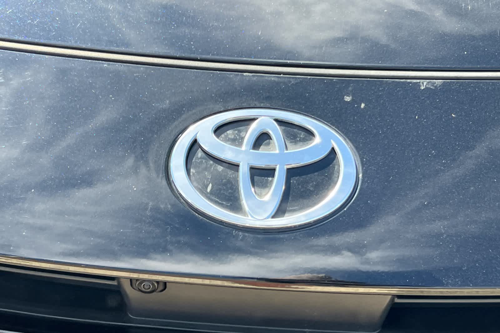 Thumbnail: 2024 Toyota Prius - 10