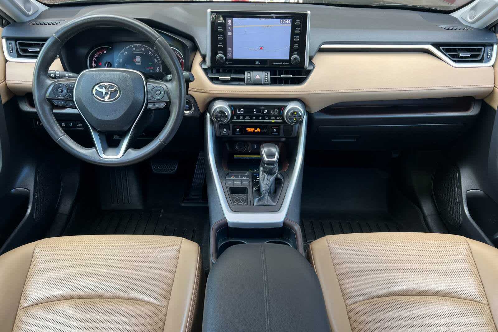 Thumbnail: 2021 Toyota RAV4 - 3