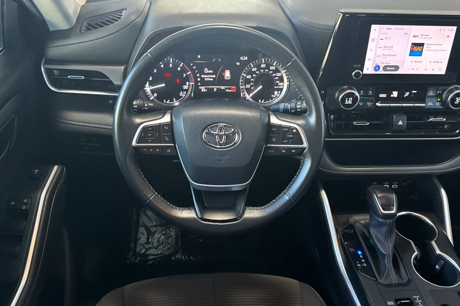 Thumbnail: 2024 Toyota Highlander - 15