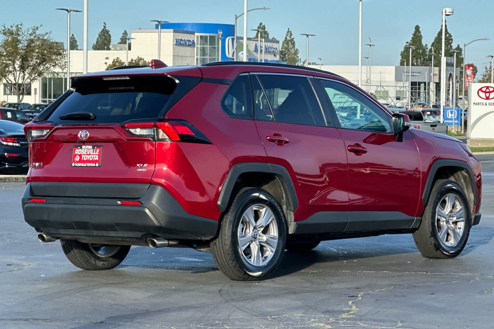 Thumbnail: 2025 Toyota RAV4 - 2