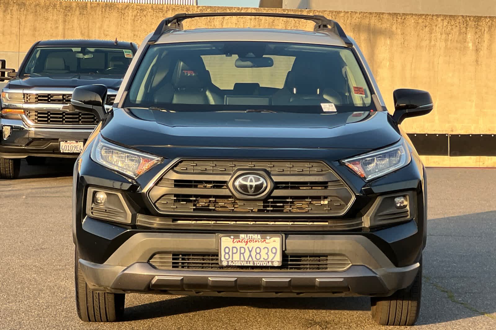 Thumbnail: 2020 Toyota RAV4 - 10