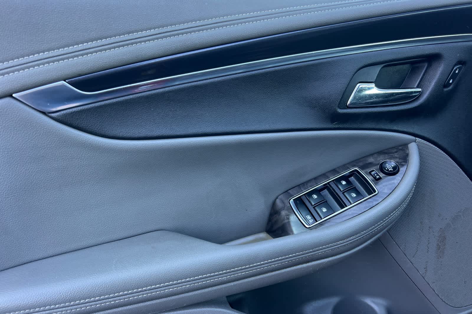 Thumbnail: 2014 Chevrolet Impala - 12
