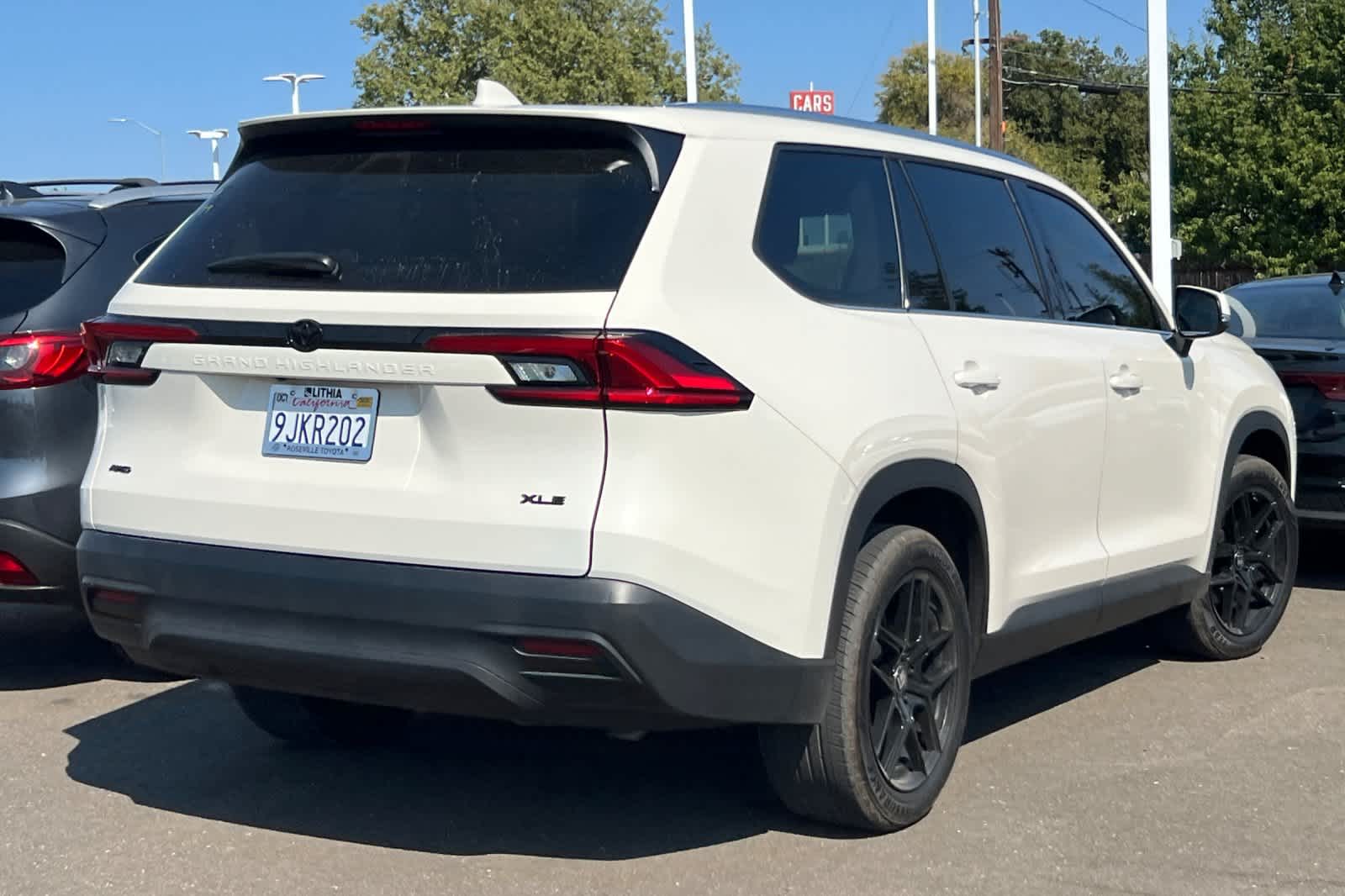 Thumbnail: 2024 Toyota Grand Highlander - 2