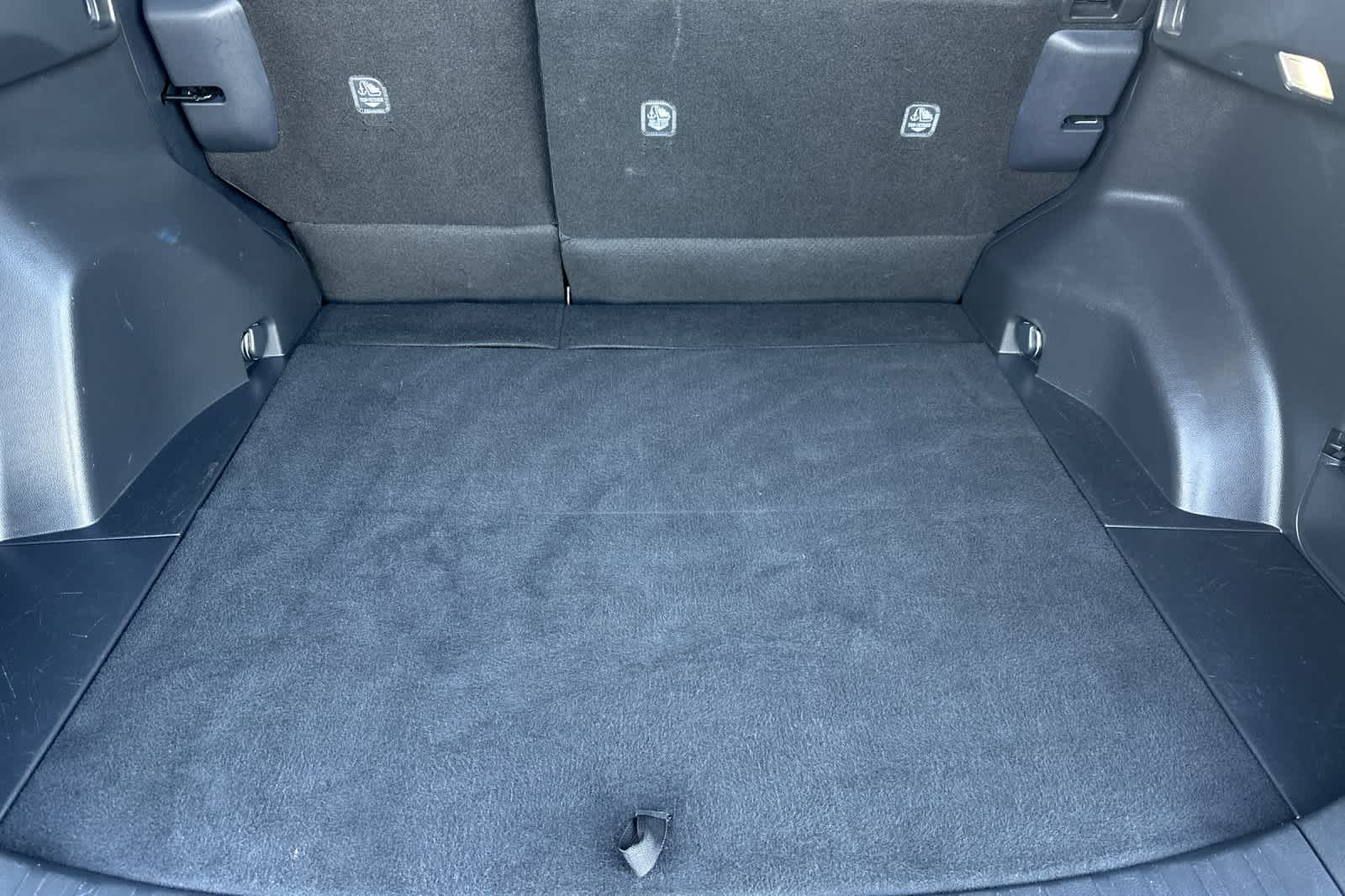 Thumbnail: 2025 Toyota RAV4 - 16